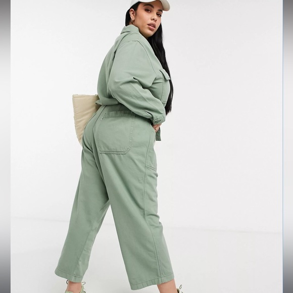 NWT Levi’s Utility Jumpsuit - Picture 5 of 11